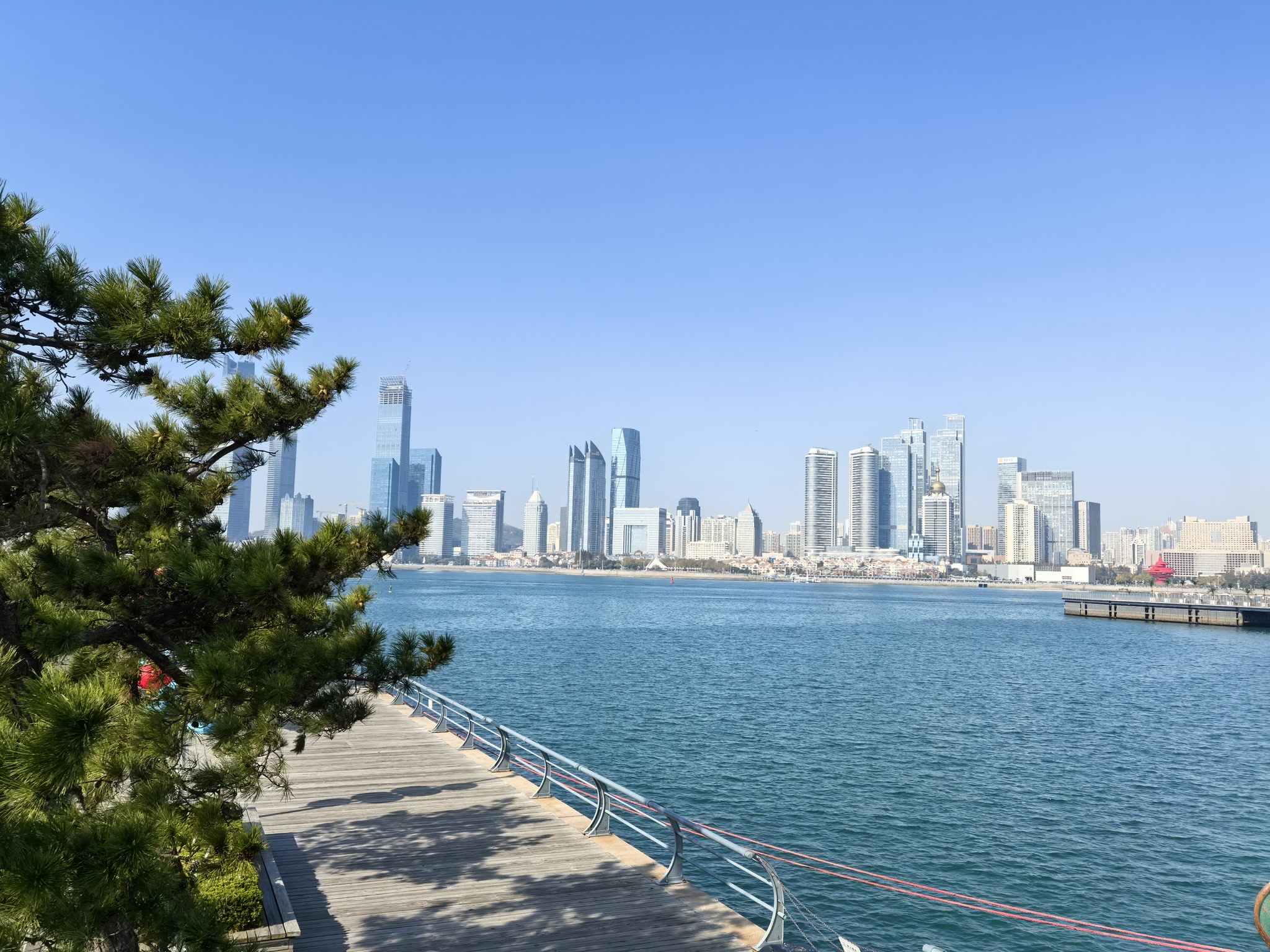 明天青岛多云间阴 最高气温18