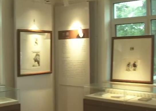 铭记历史 缅怀先烈｜青岛举办纪念中国人民抗日战争暨世界反法西斯战争胜利80周年主题版画展