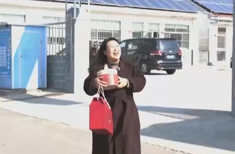 新春走基层｜郑梅：爱拍短视频的村书记