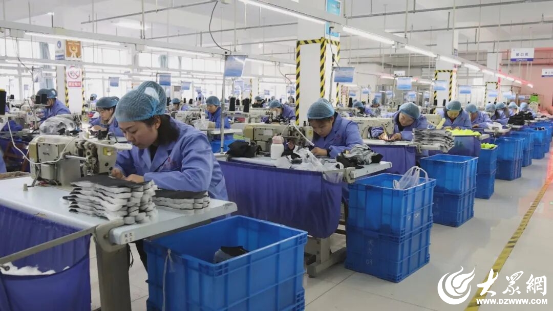 新春走基层丨从代工到冠军优选 探秘嘉祥手套的冰雪奇缘