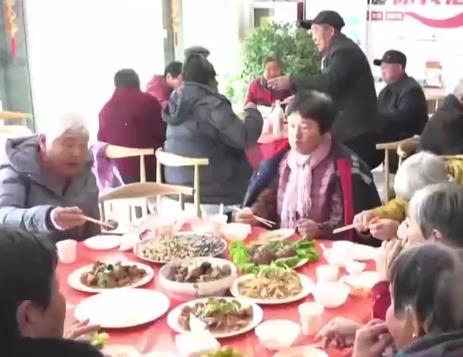 新春走基层｜一顿特殊的团圆饭